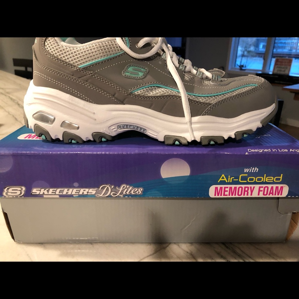 Skechers sneakers